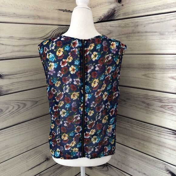 Delias Navy Floral Zipper Back Twist Front Tank Top Size Large - Picture 4 of 6